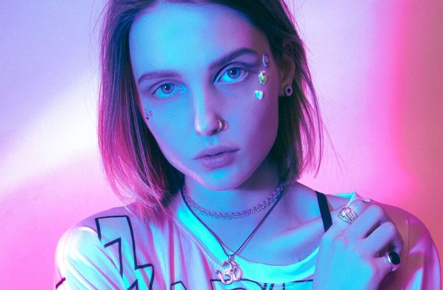 Clooney Swaps Vintage For Dazzling Eco Couture On The Red Carpet Street Style